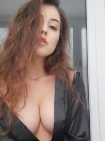 Роксана Вип Горячая Брюнетка